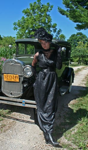 Ladies Edwardian Downton Abbey Titanic Gown And Edwardian Style Hat Size 16 - 18 Image